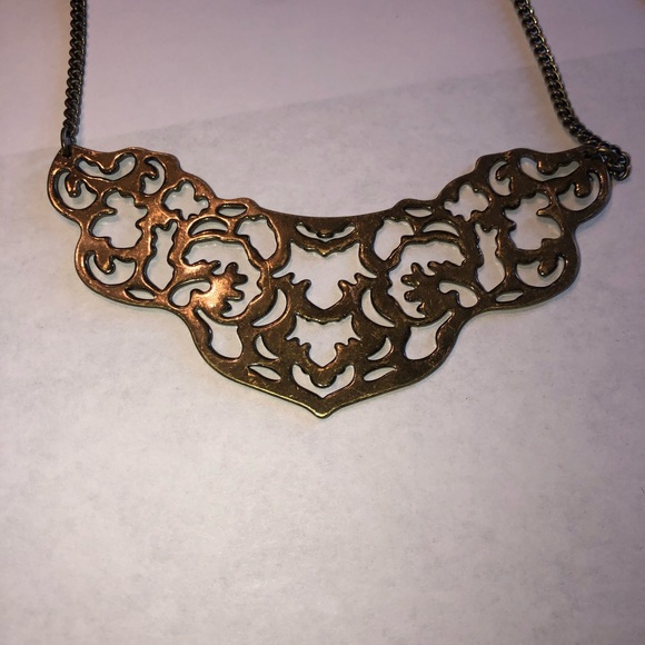 Necklace and earrings set - Picture 2 of 3